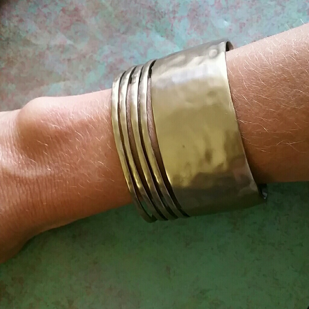 Think big cuff bracelet